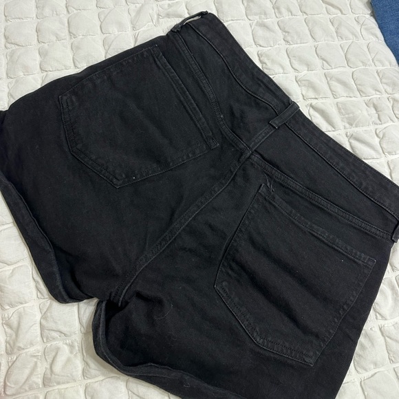 OLD NAVY HIGH RISE OG STRAIGHT SHORT - Picture 3 of 4